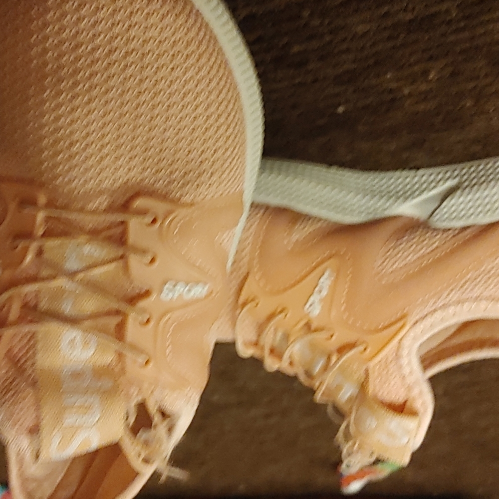 Shoes - Picture 4 of 4